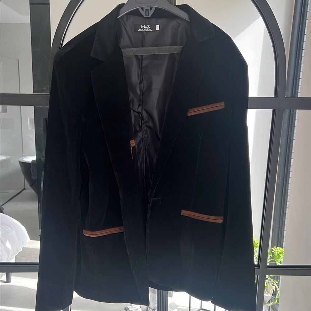 Black and Brown Modern Sport Coat with Notched Lapel